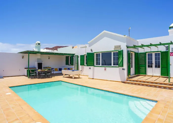 Villa Brenas Playa Blanca